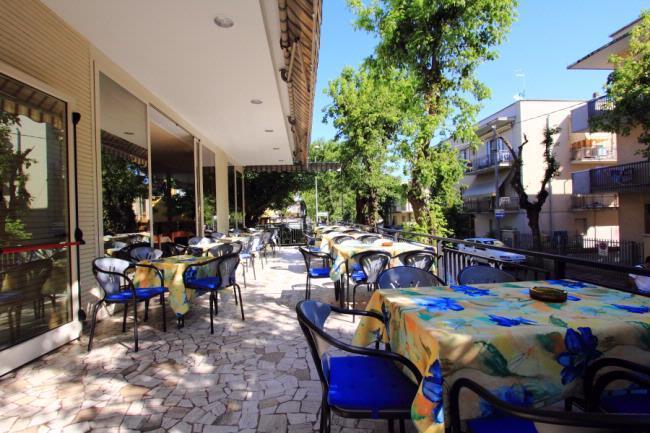 Hotel Moby Dick Rimini Bagian luar foto
